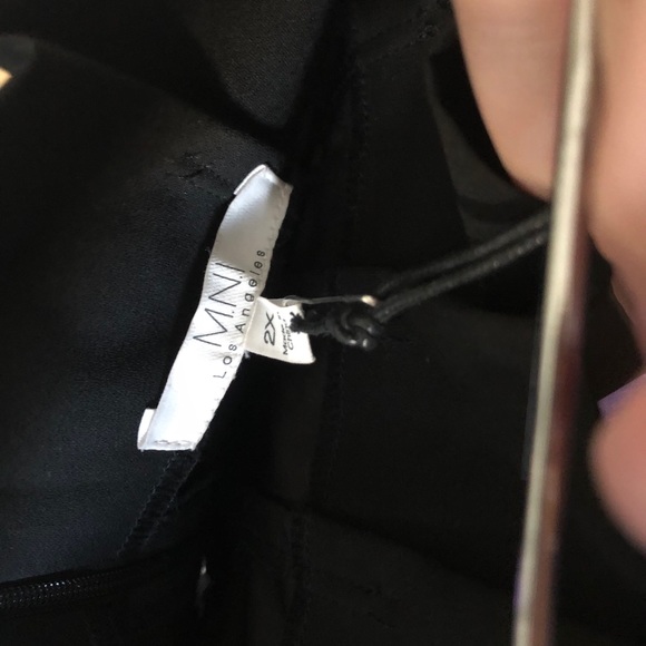 Paper bag waist skirt with large belt buckle - Picture 5 of 5